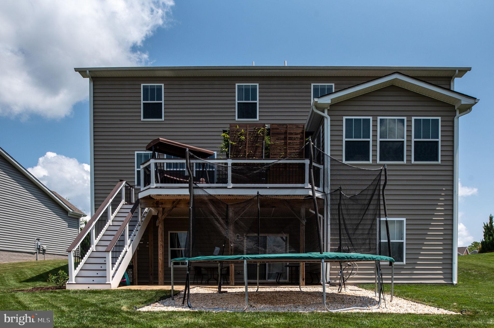 106 Old Oaks Ct