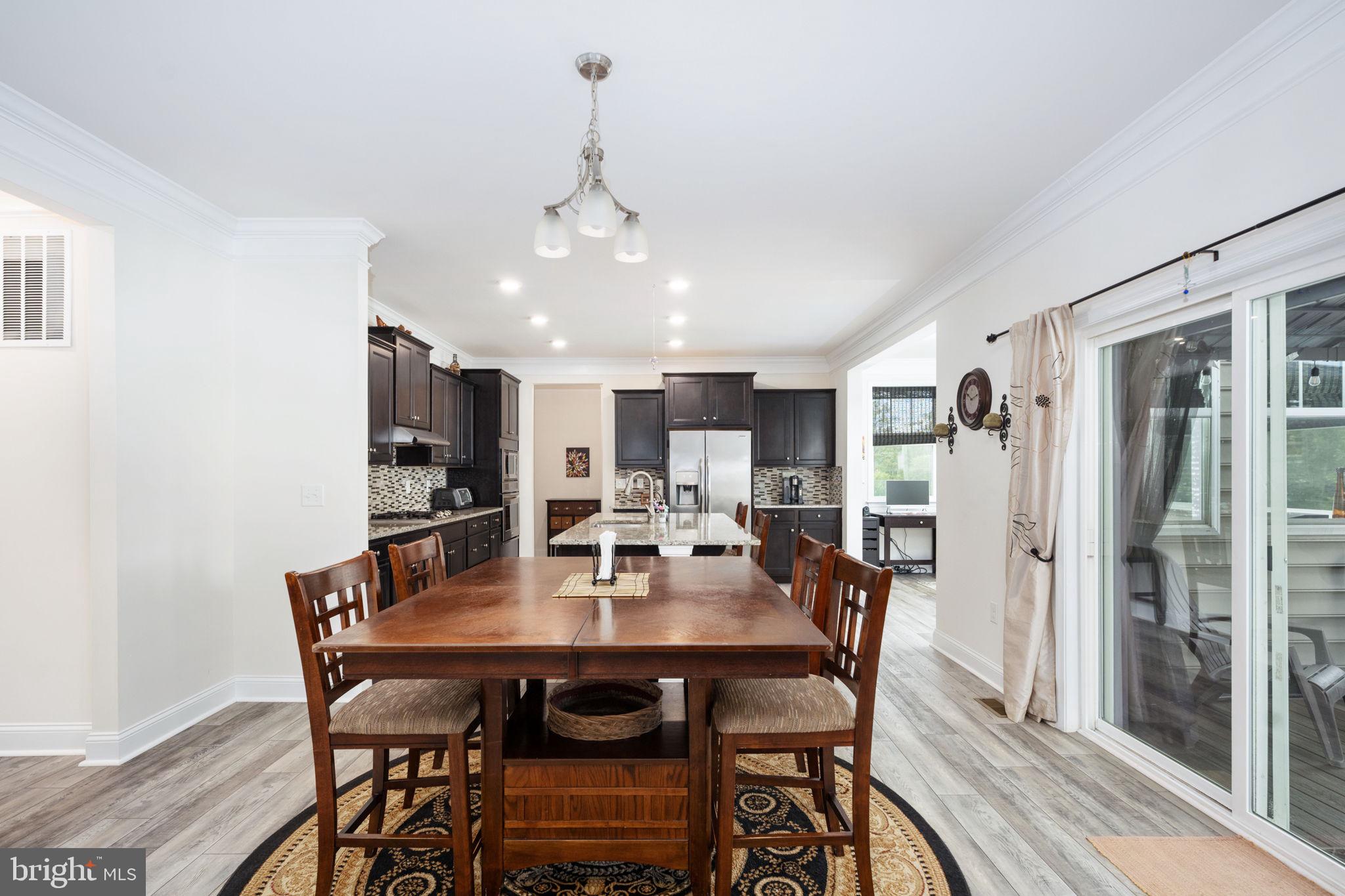 106 Old Oaks Ct