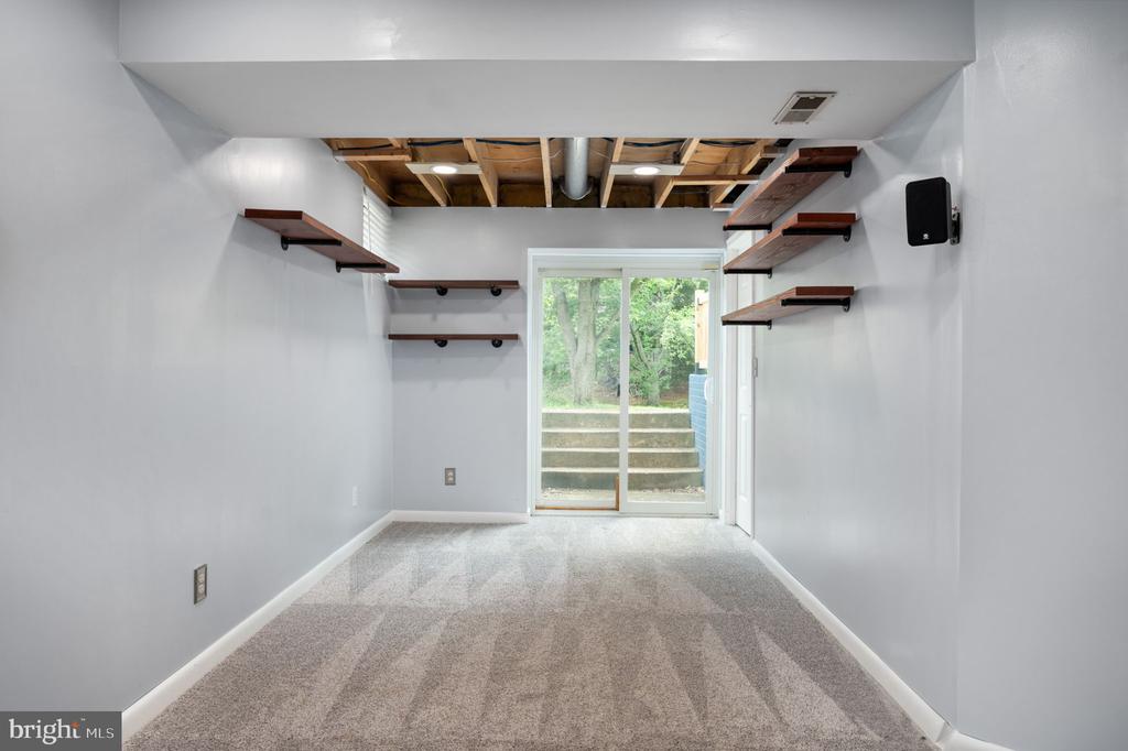 37 CLARION DRIVE