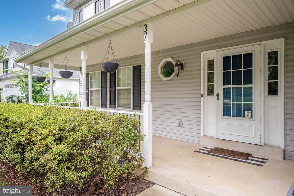37 CLARION DRIVE