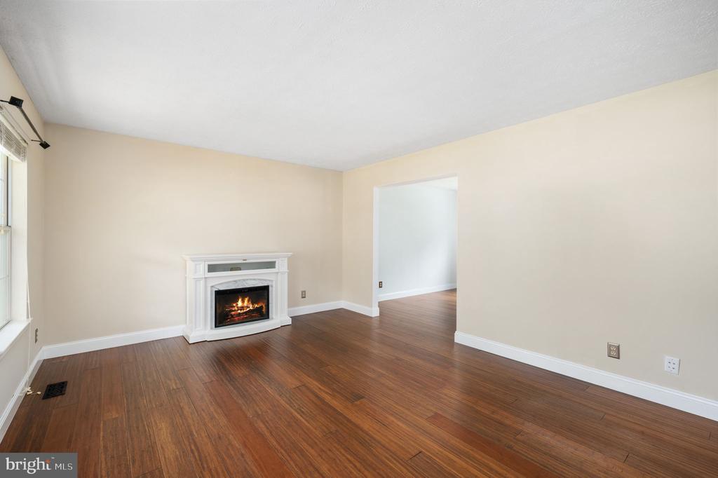 37 CLARION DRIVE
