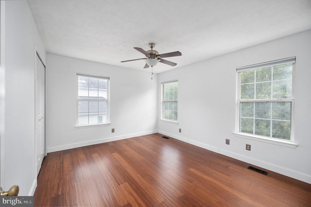 37 CLARION DRIVE