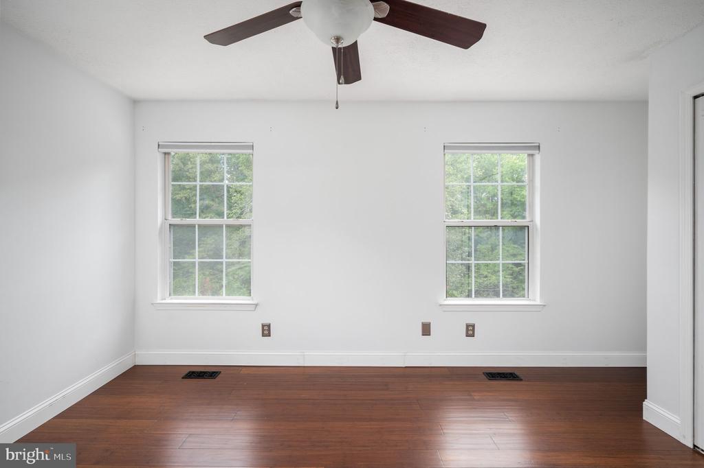 37 CLARION DRIVE