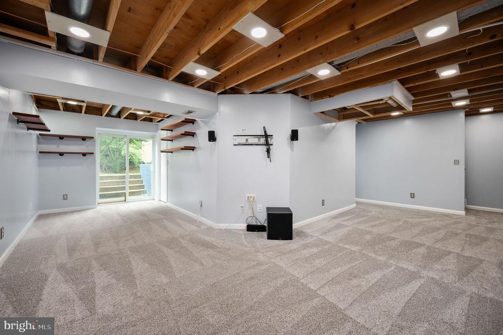 37 CLARION DRIVE