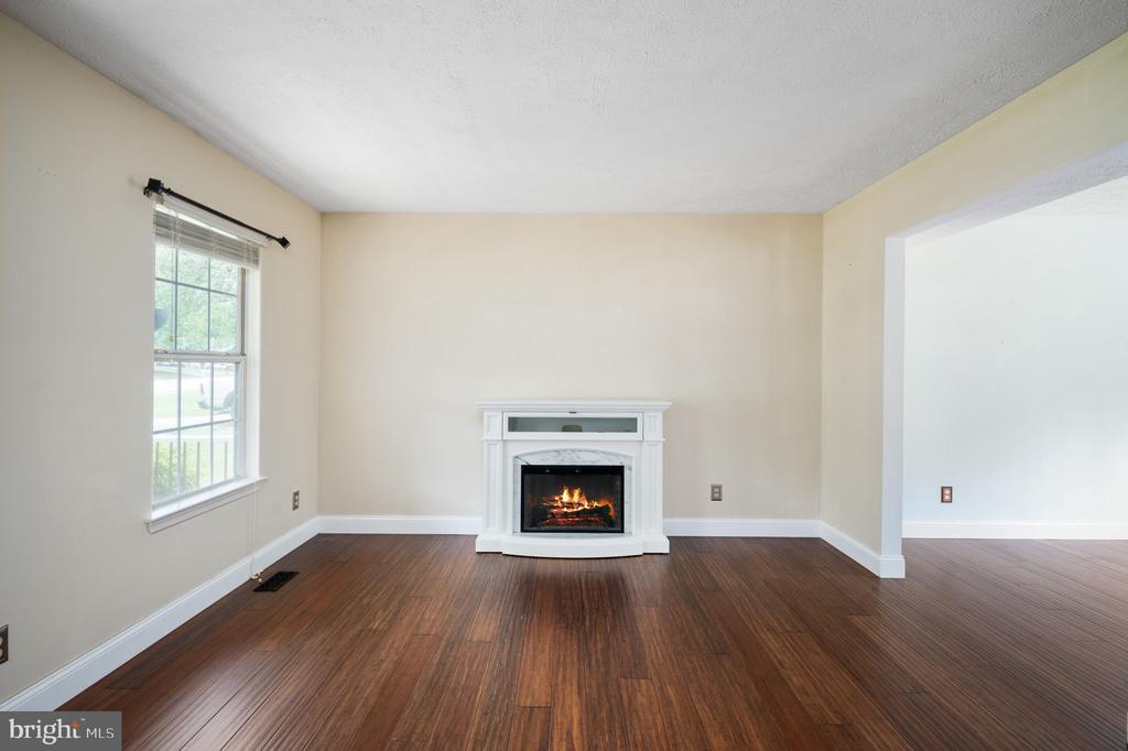 37 CLARION DRIVE