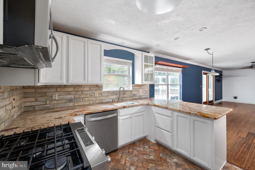 37 CLARION DRIVE
