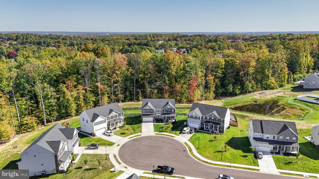 103 Elmsley Ln
