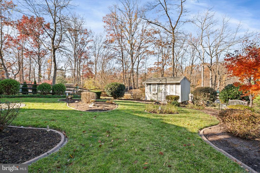 203 Crows Nest Cv