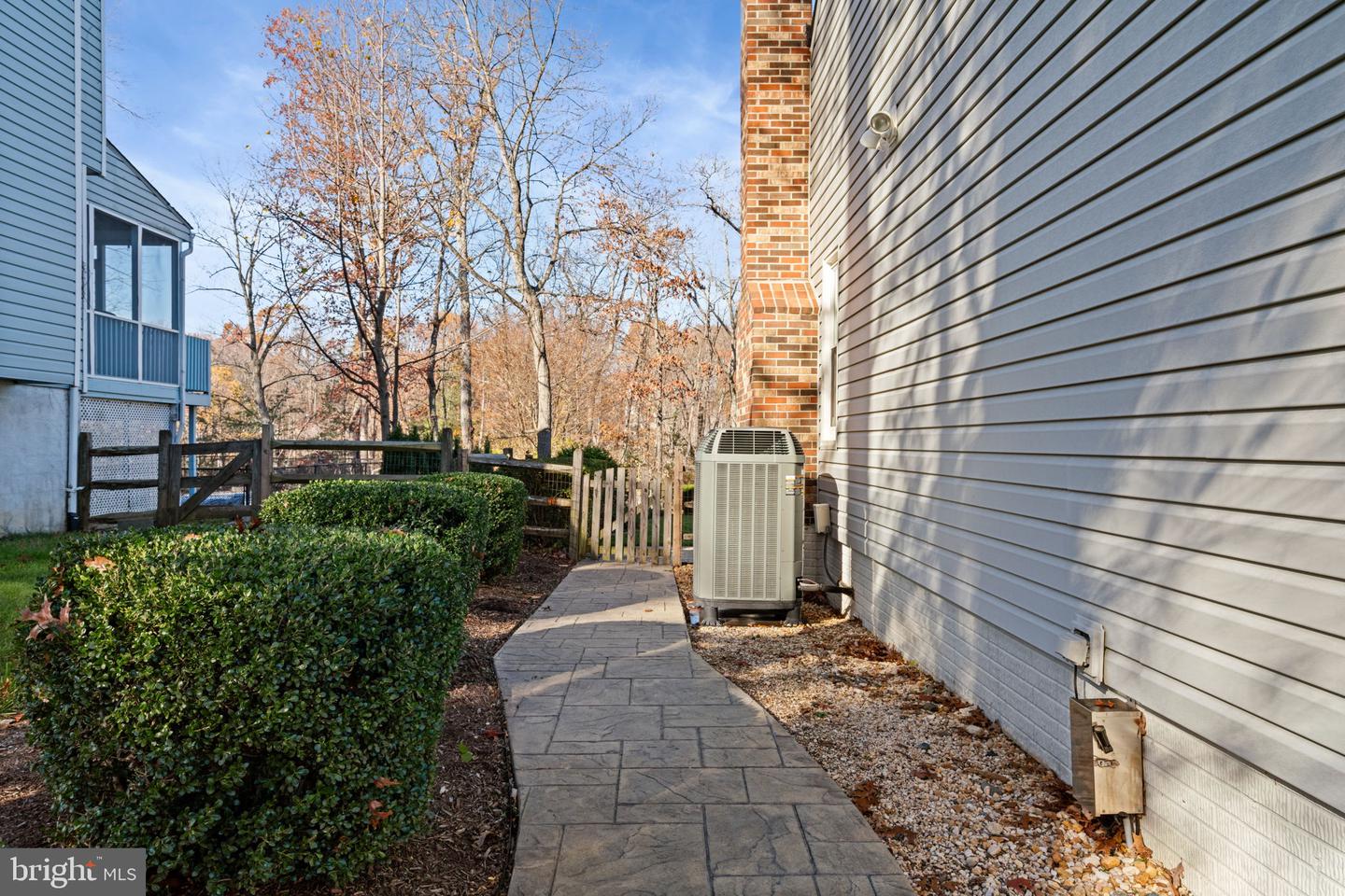 203 Crows Nest Cv