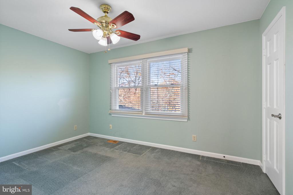 203 Crows Nest Cv