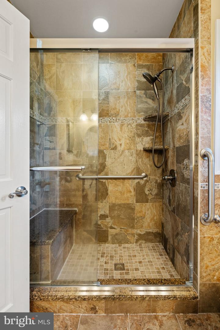 203 Crows Nest Cv