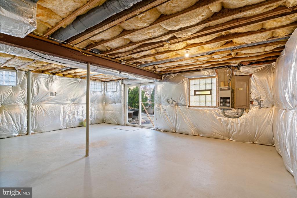203 Crows Nest Cv
