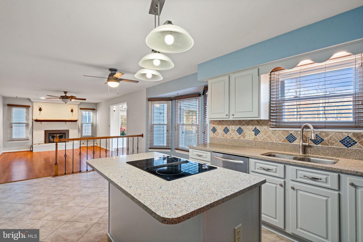 203 Crows Nest Cv