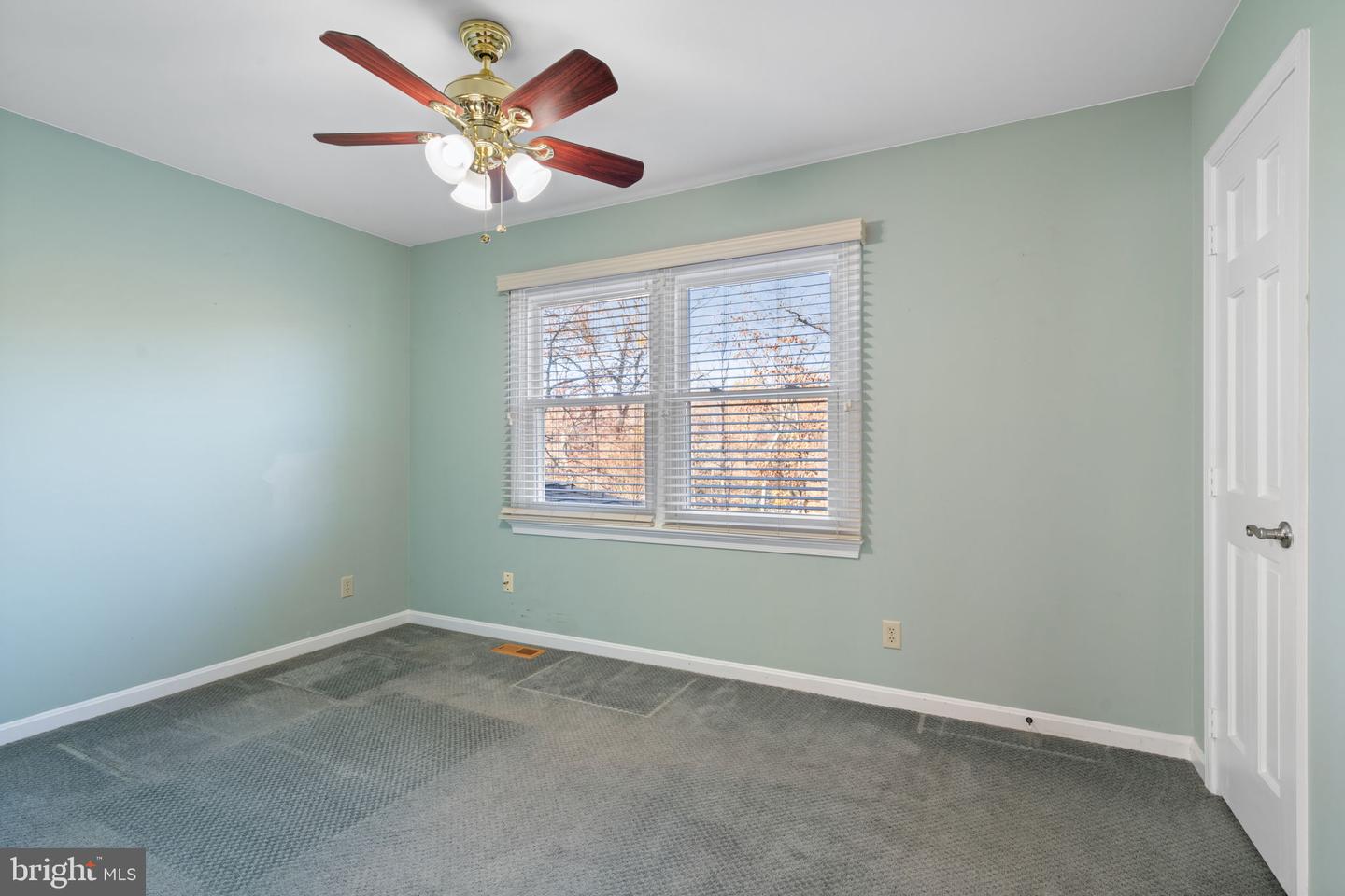 203 Crows Nest Cv