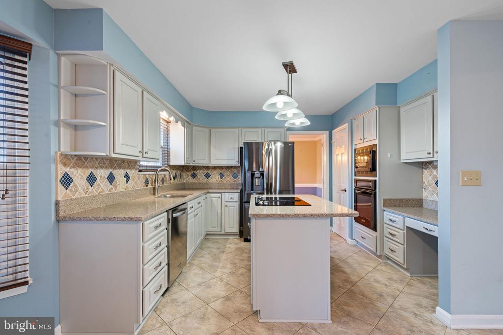 203 Crows Nest Cv