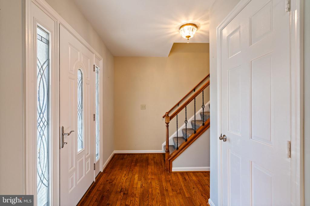 203 Crows Nest Cv