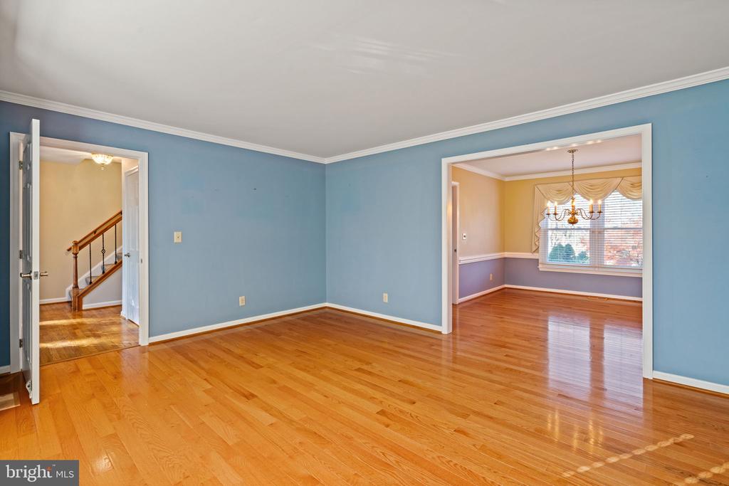 203 Crows Nest Cv