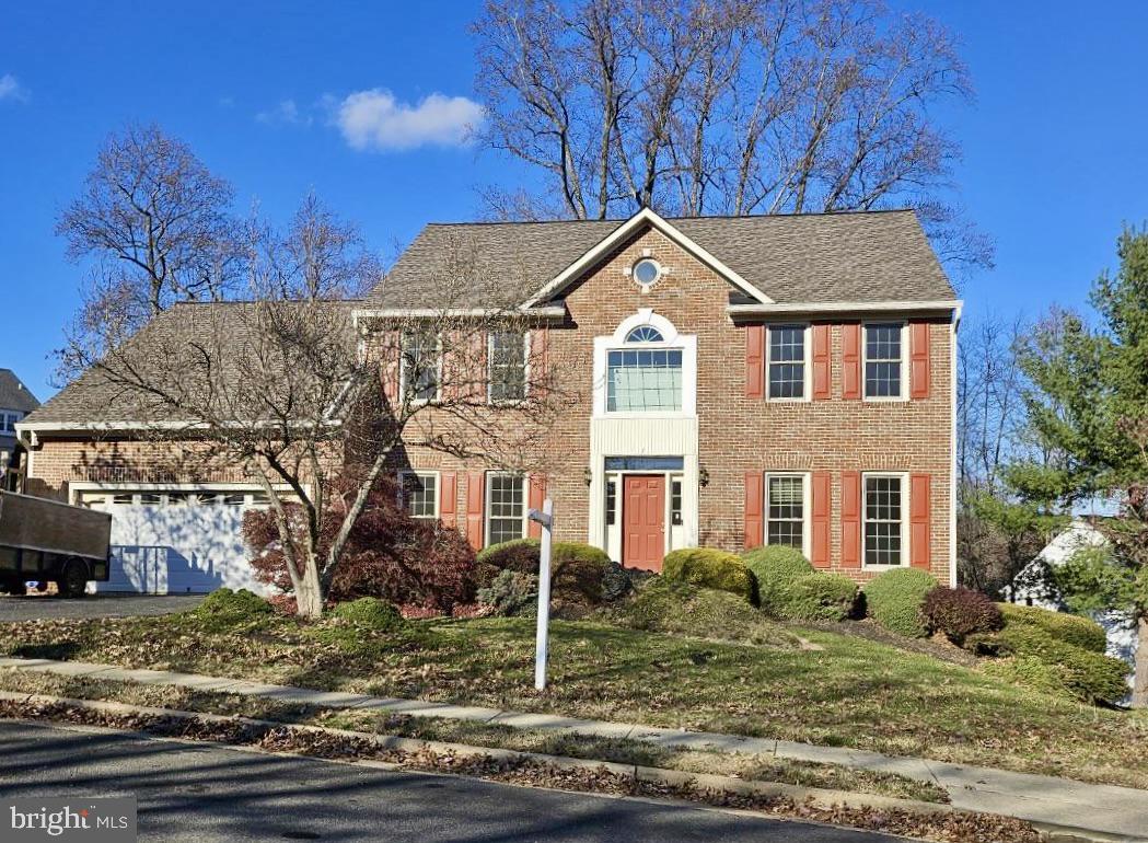 7 Westbrook Ln