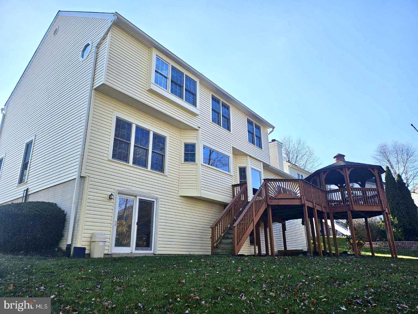 7 Westbrook Ln