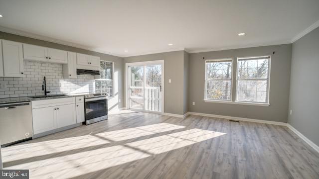 301 KNOLLWOOD COURT