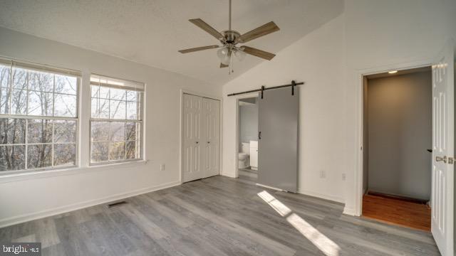 301 KNOLLWOOD COURT