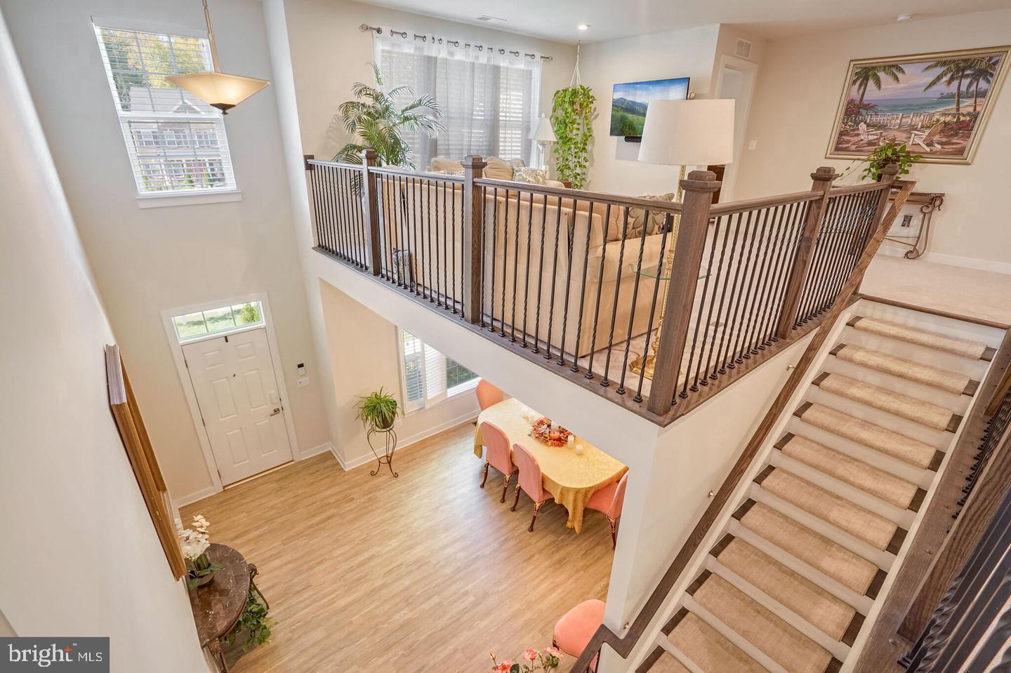 103 ELMSLEY LN
