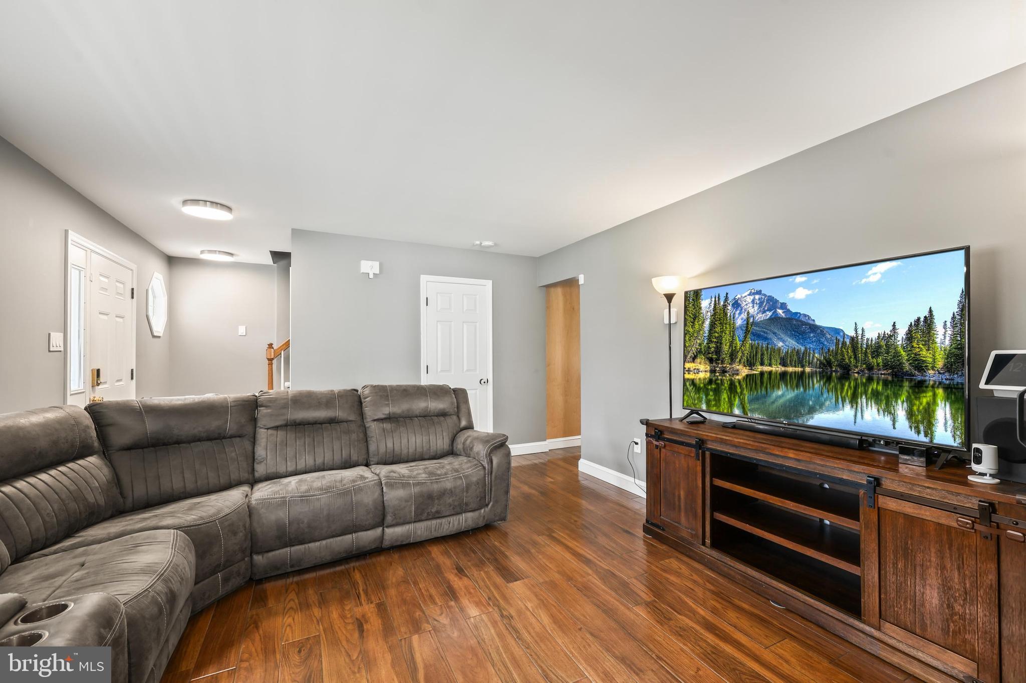 36 Dorothy Ln
