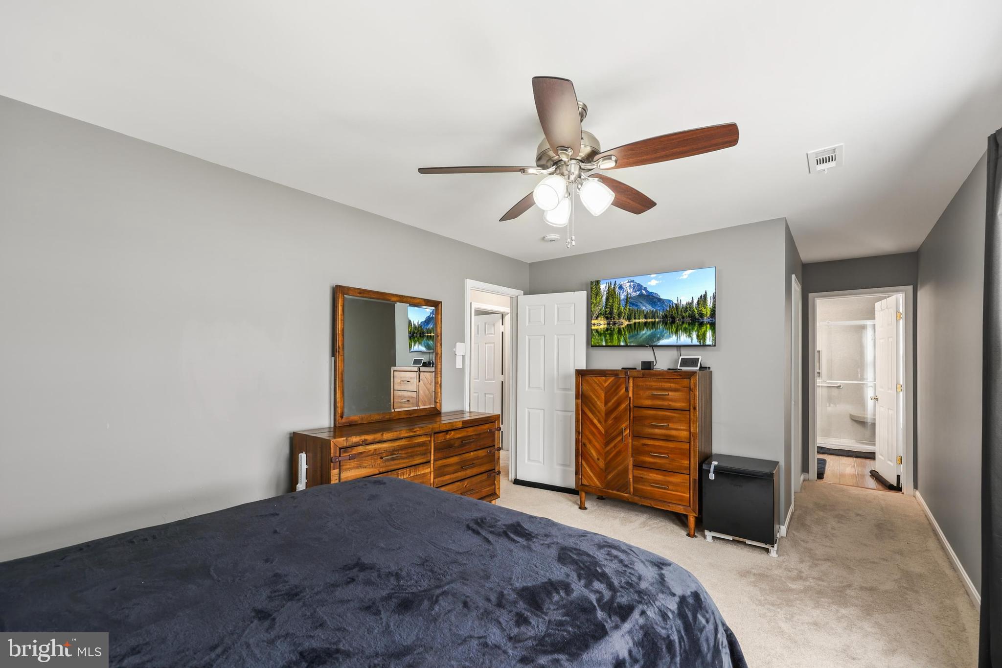 36 Dorothy Ln