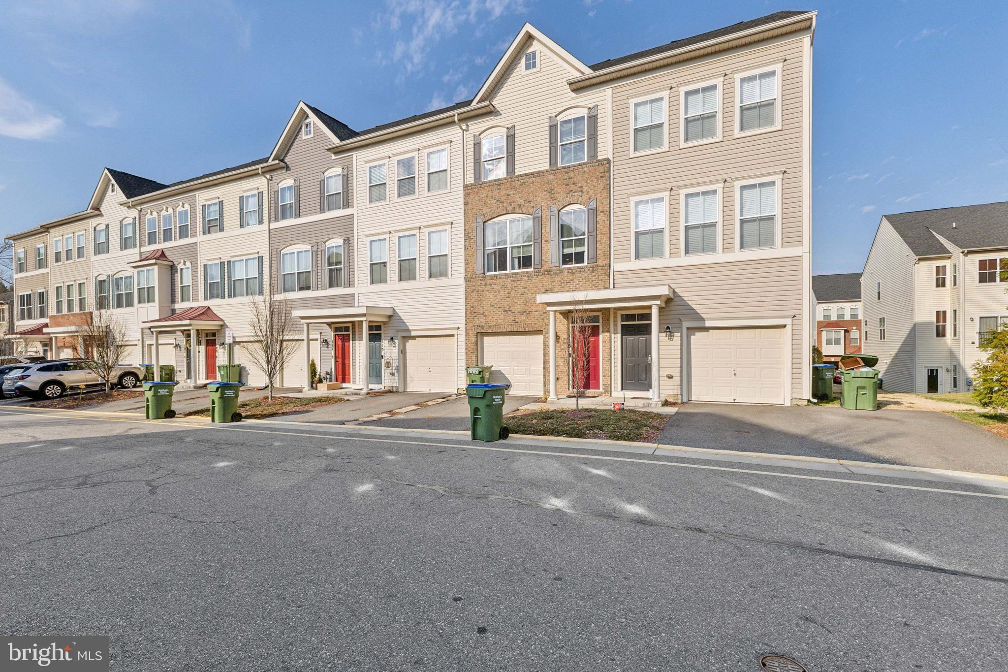 115 WOODSTREAM CIRCLE 1280