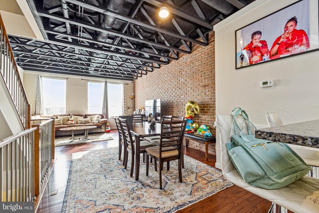 115 WOODSTREAM CIRCLE 1280