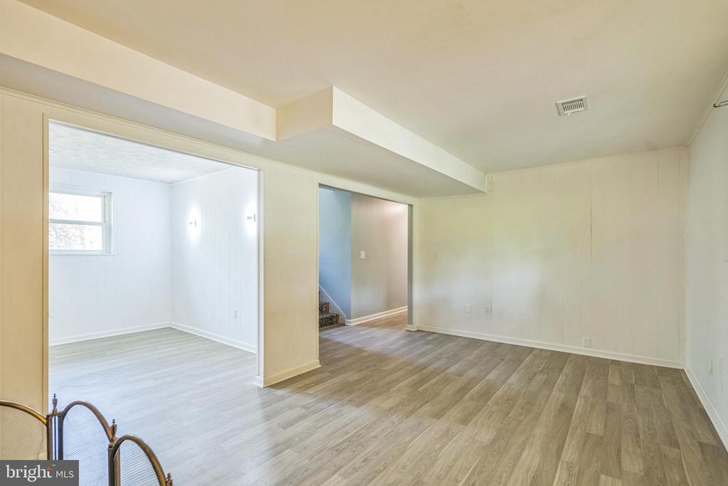 1006 HARBOUR DRIVE