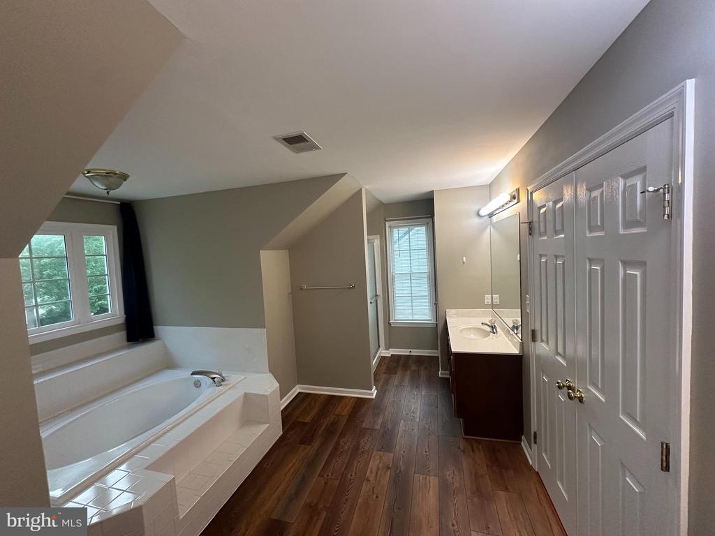 6 Oxen Ct