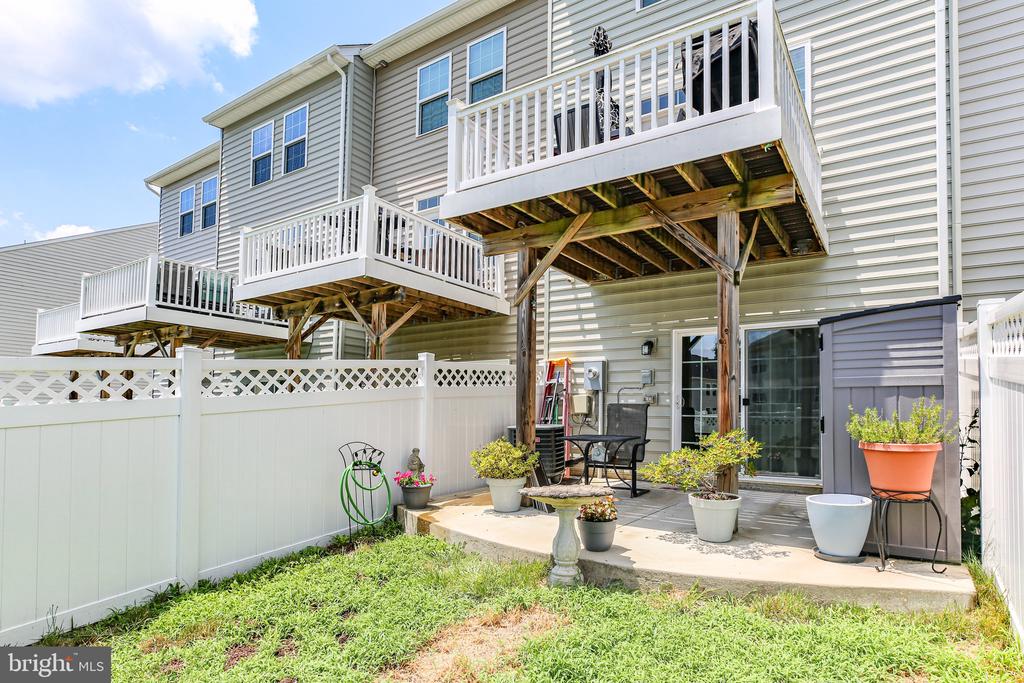 515 ROLLING VALLEY DRIVE