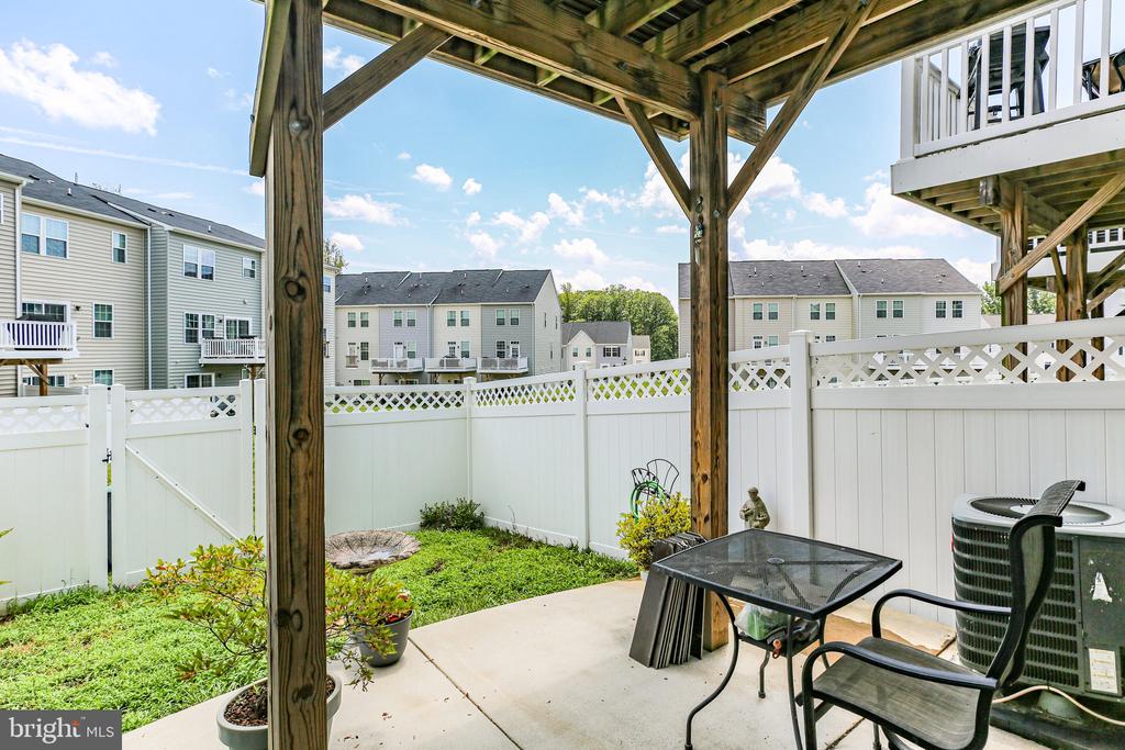 515 ROLLING VALLEY DRIVE