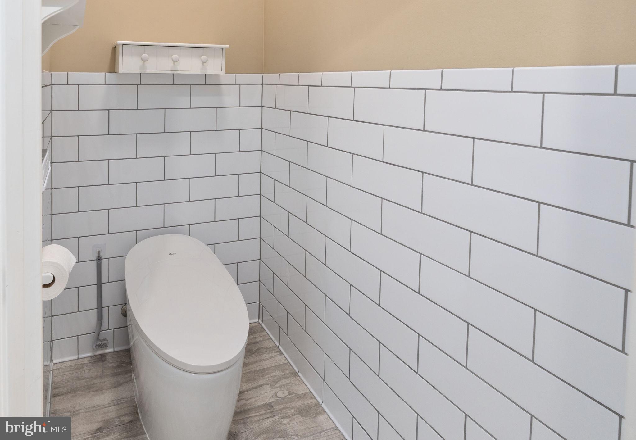 2286 RICHMOND HIGHWAY