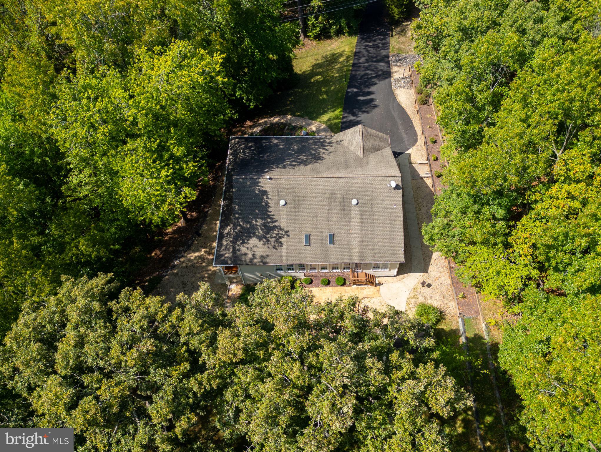 2286 RICHMOND HIGHWAY