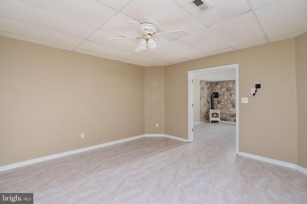 2286 RICHMOND HIGHWAY