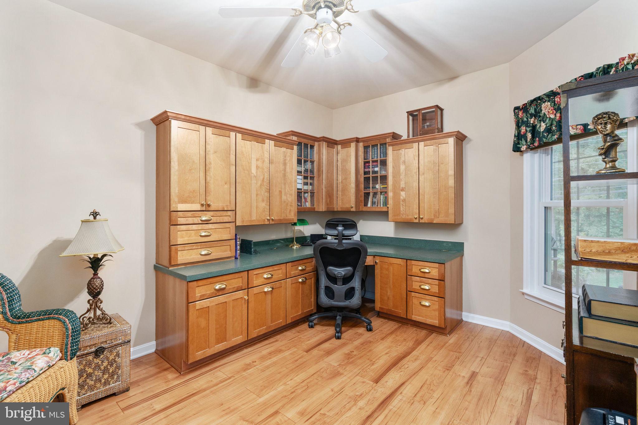 2286 RICHMOND HIGHWAY