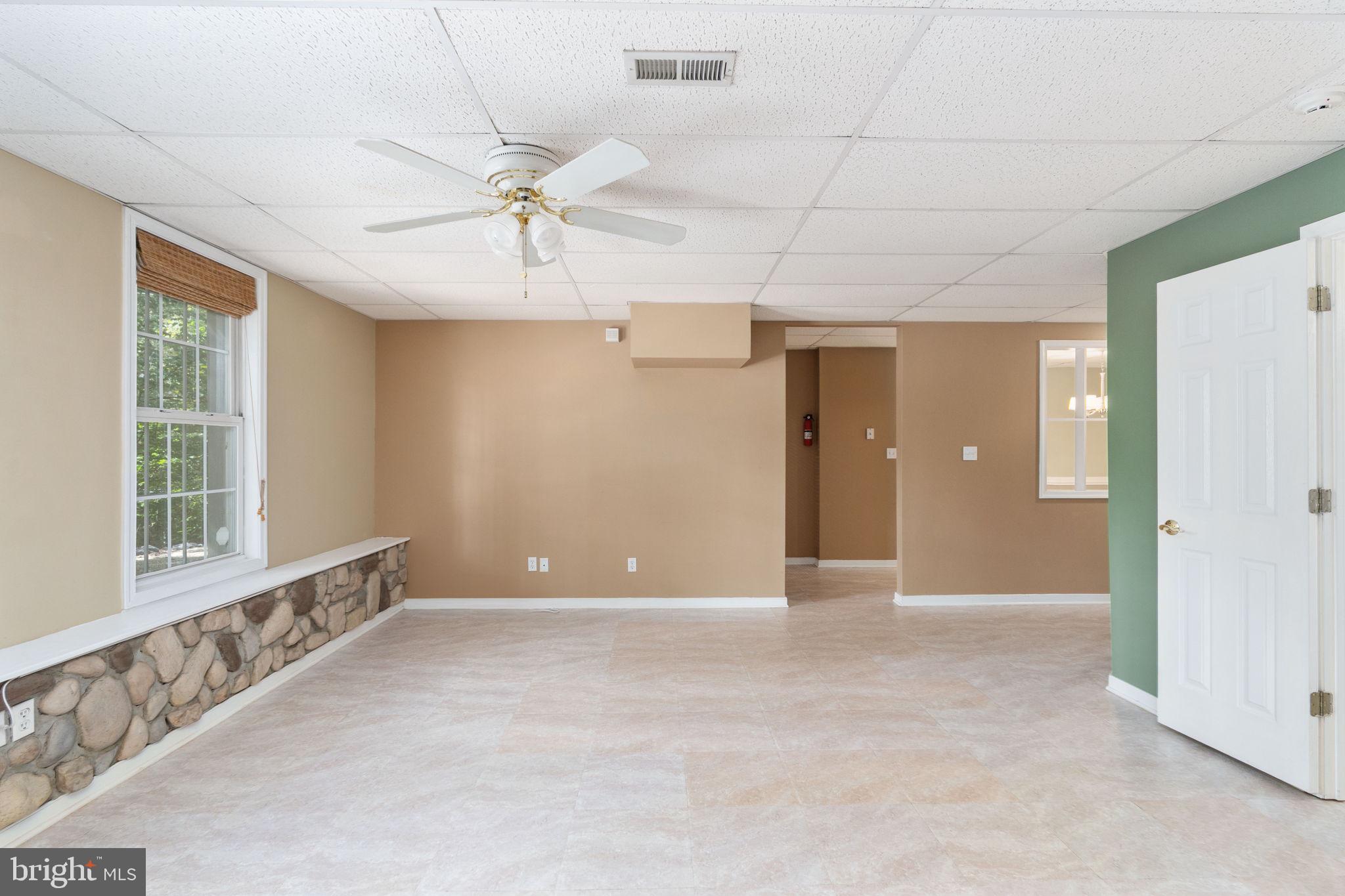 2286 RICHMOND HIGHWAY