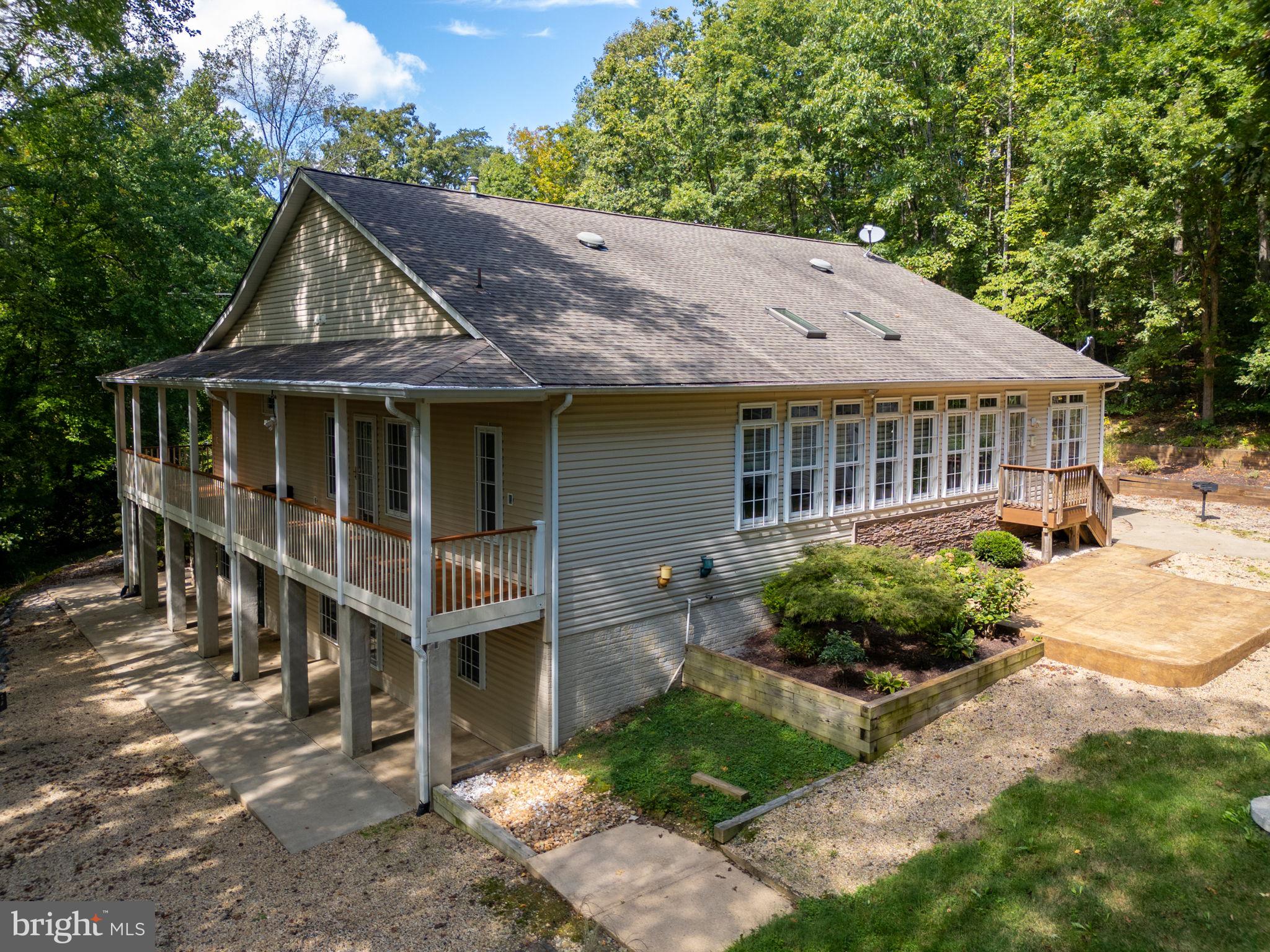 2286 RICHMOND HIGHWAY