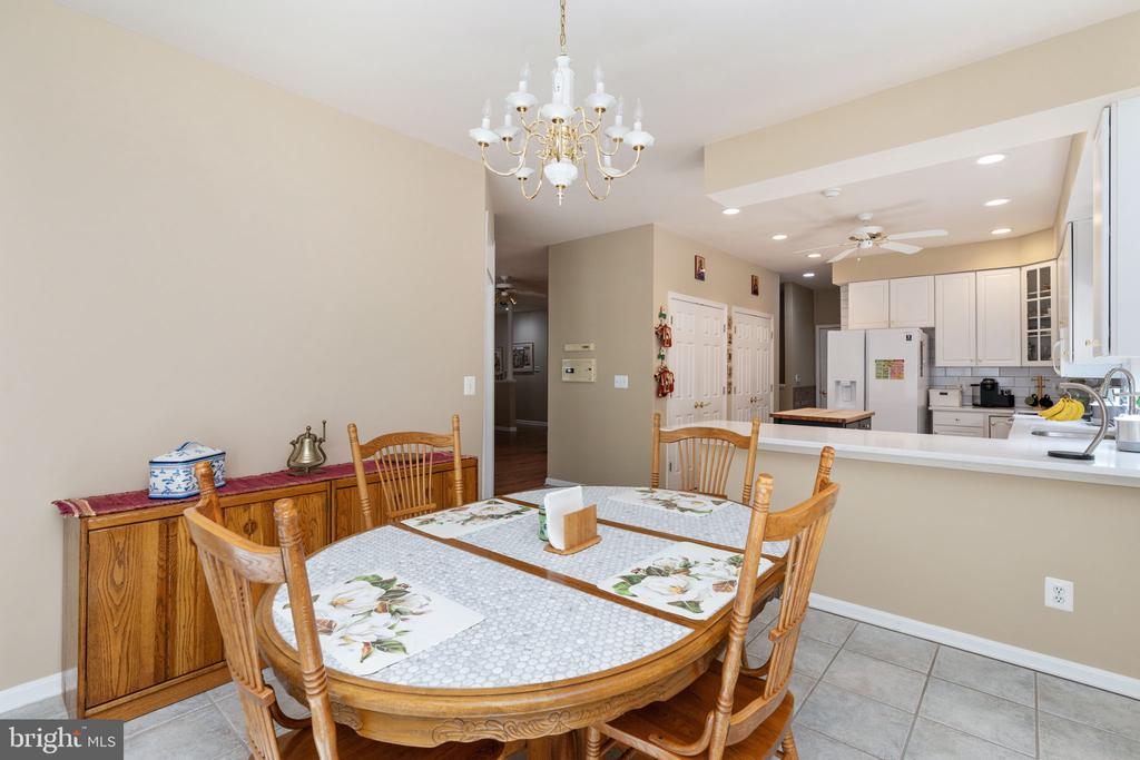 2286 RICHMOND HIGHWAY