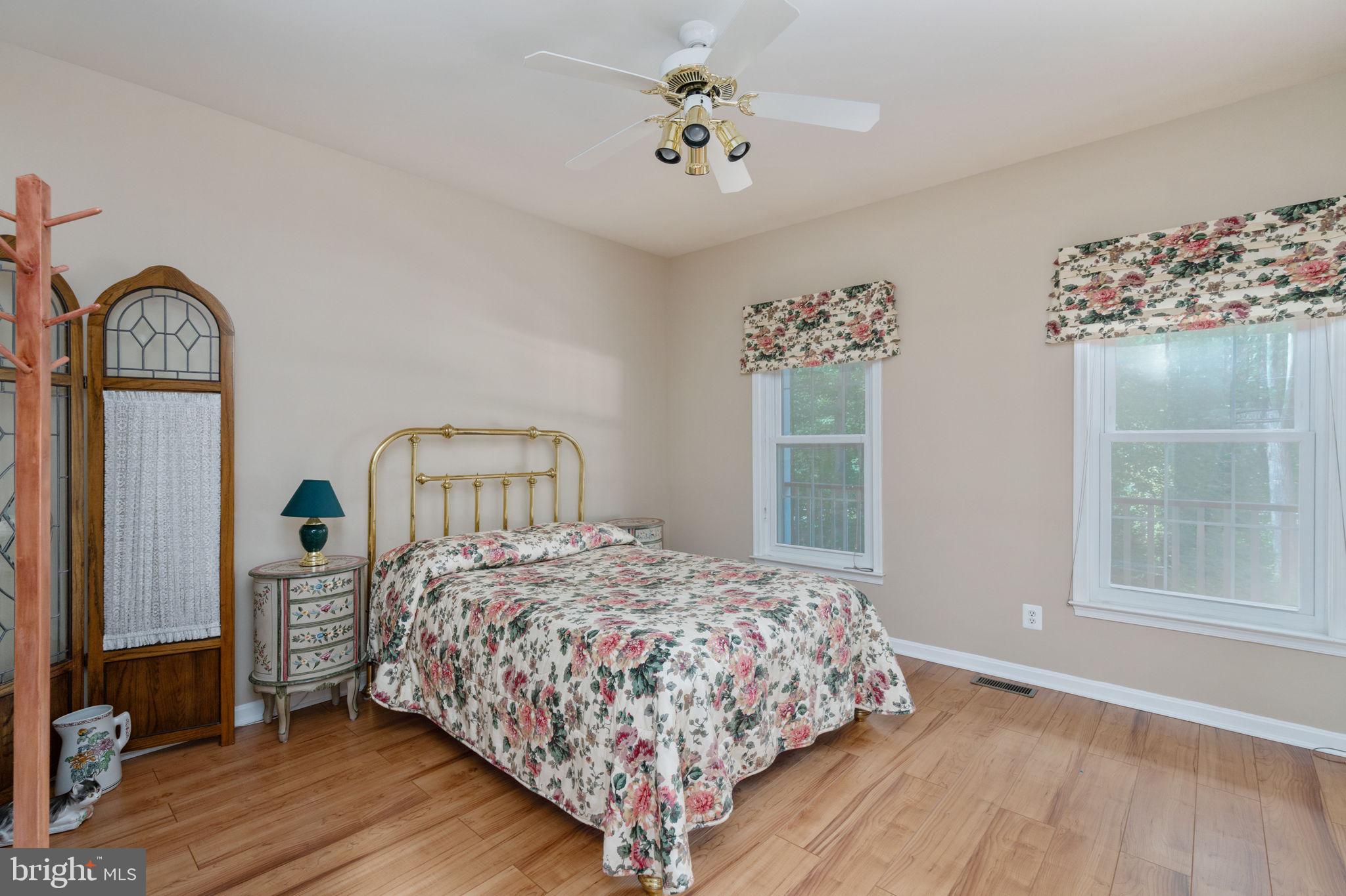 2286 RICHMOND HIGHWAY