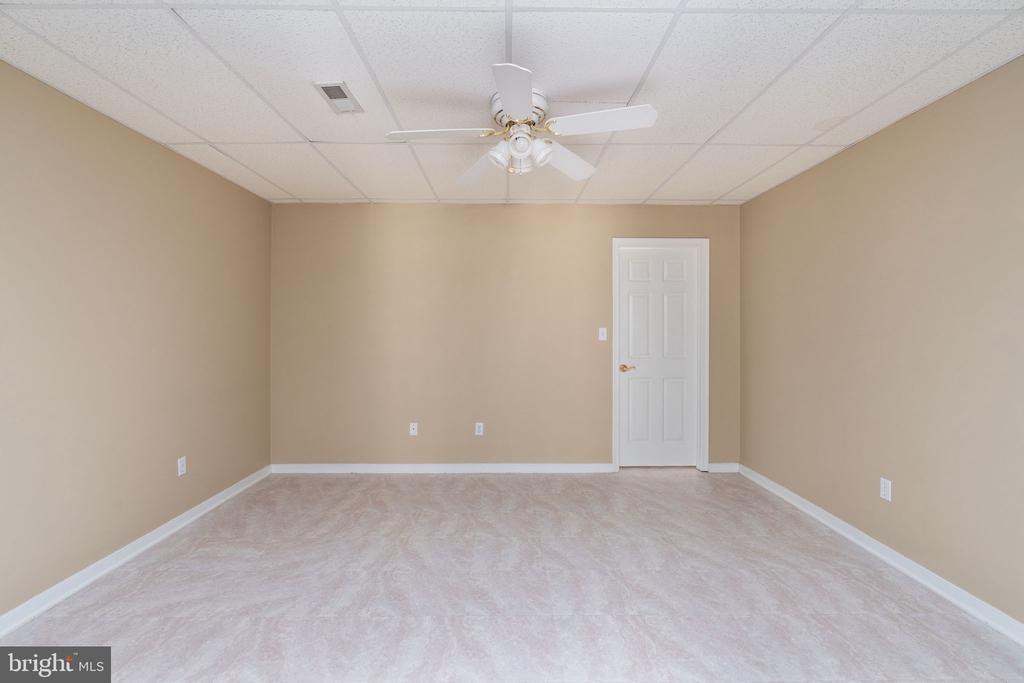 2286 RICHMOND HIGHWAY