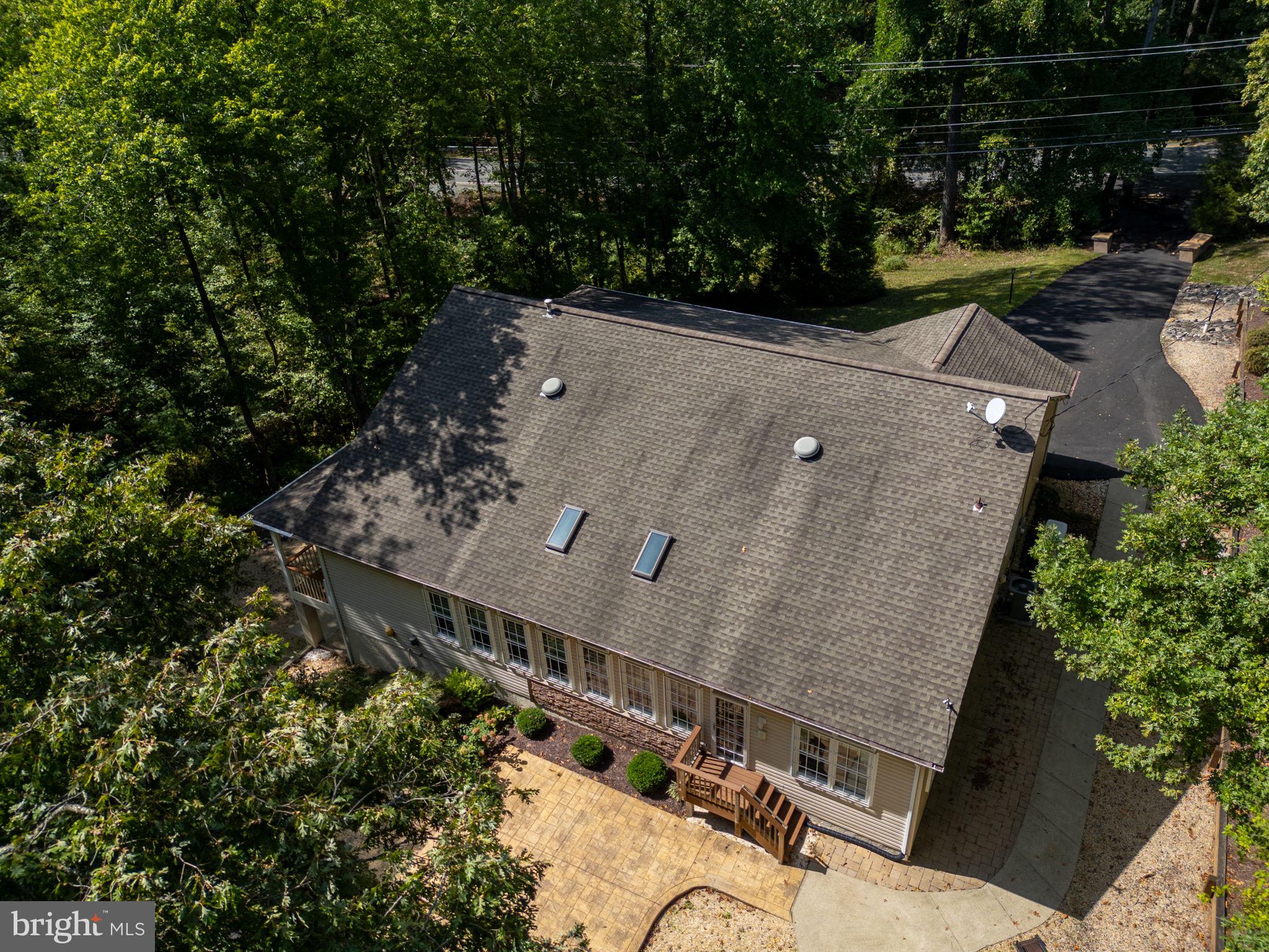 2286 RICHMOND HIGHWAY