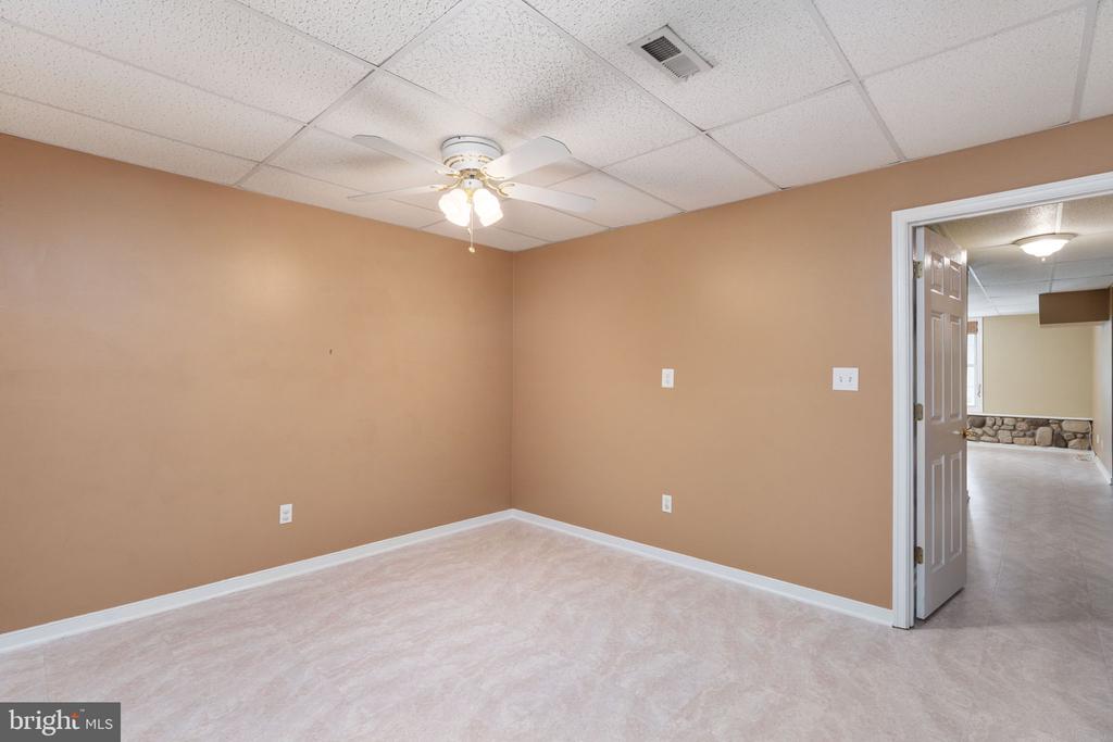 2286 RICHMOND HIGHWAY