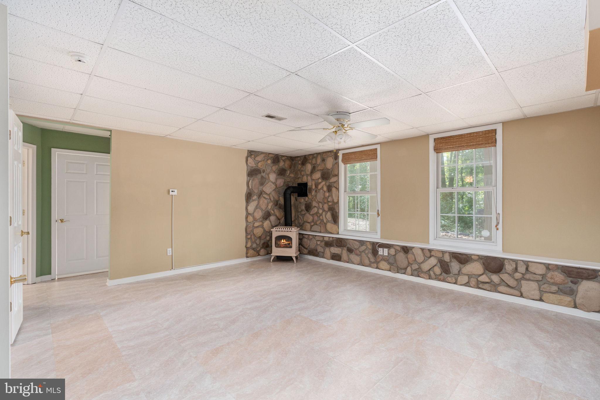 2286 RICHMOND HIGHWAY