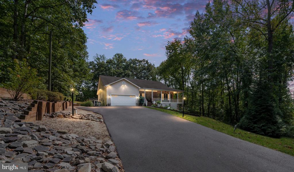 2286 RICHMOND HIGHWAY