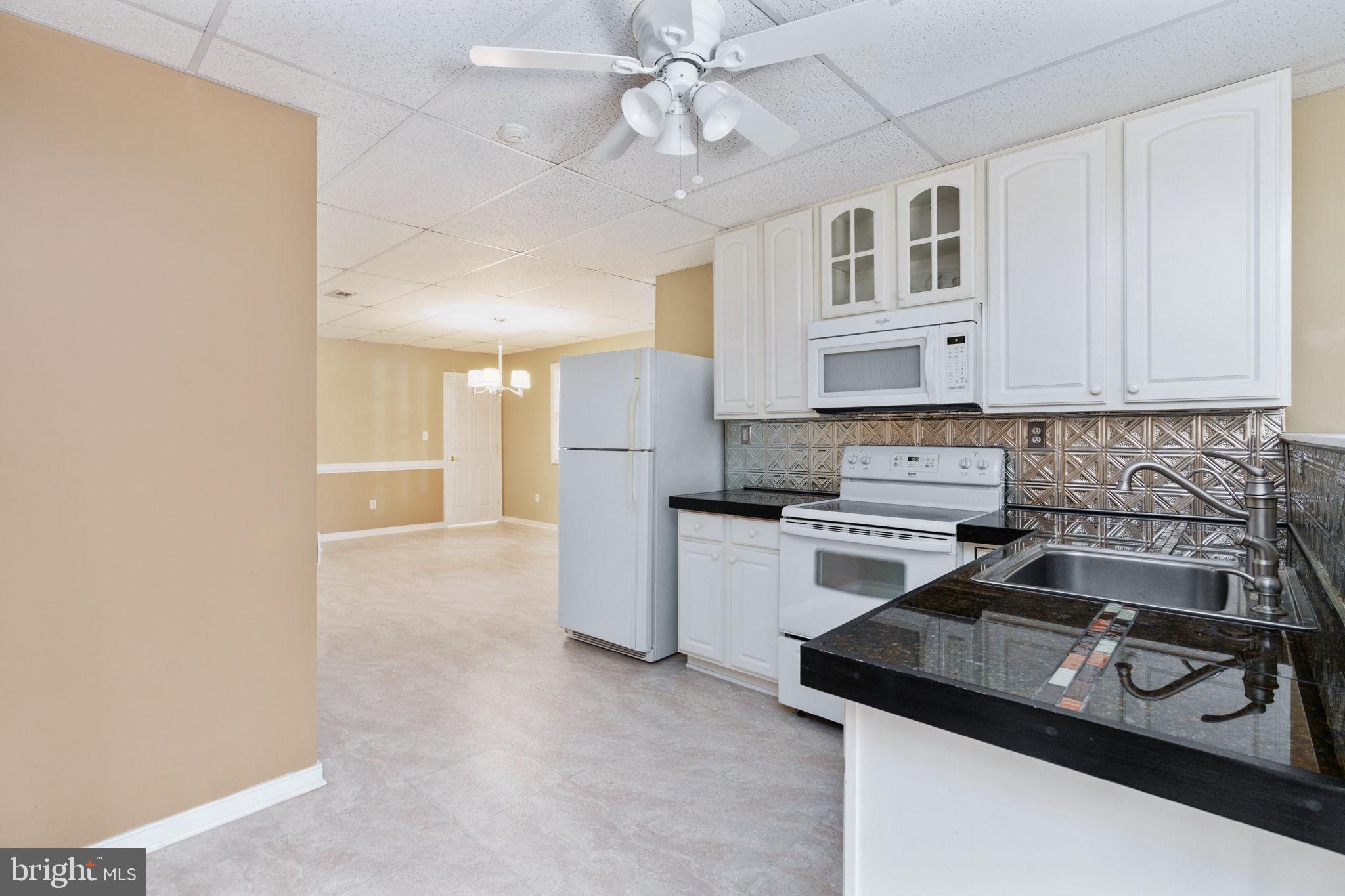 2286 RICHMOND HIGHWAY