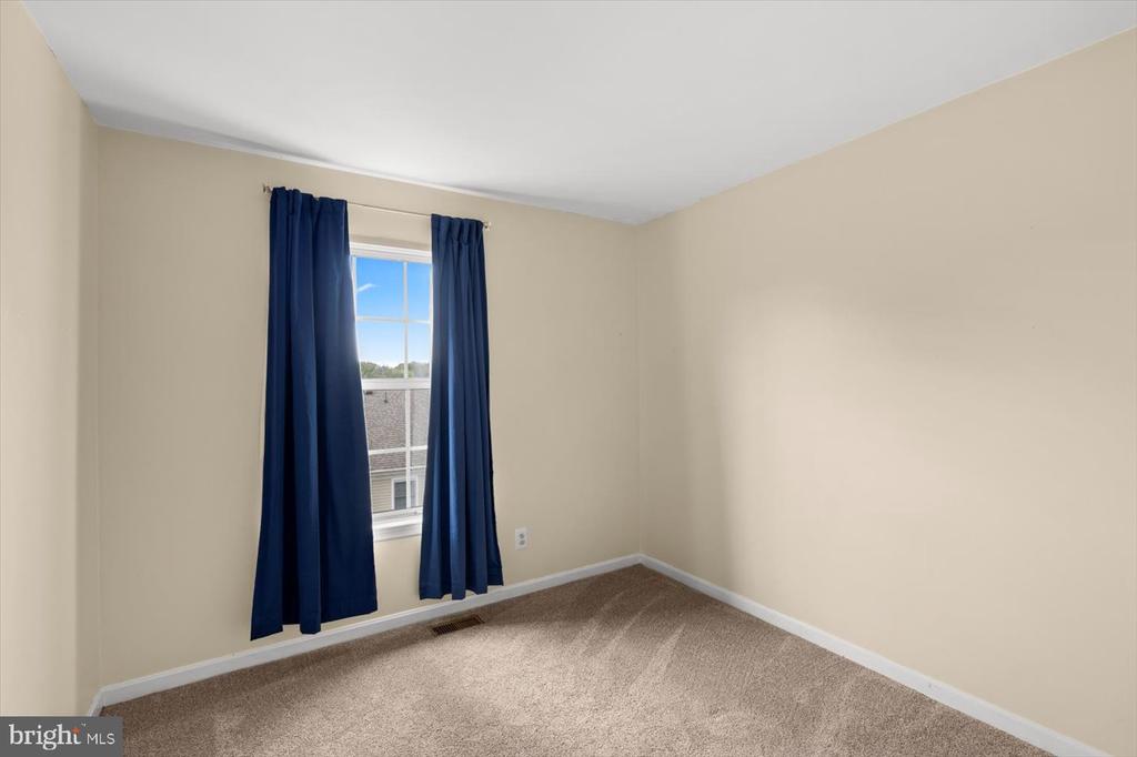 16 TALL OAKS COURT