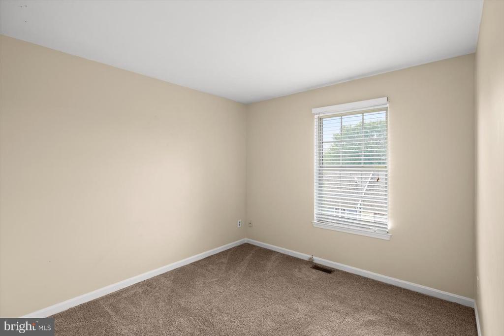 16 TALL OAKS COURT